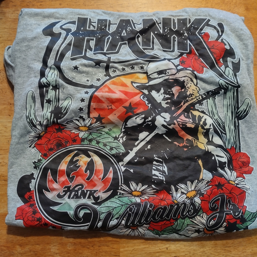 Gildan Graphic Long Sleeve Tee - Gray with Red Accents